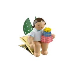 Angel With Gifts, On Clip