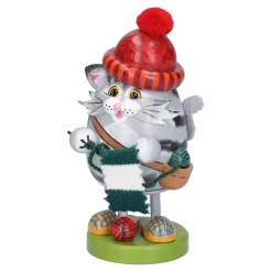 Kitty's Knitting Fun, Smoky