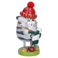 Kitty's Knitting Fun, Smoky