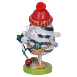 Kitty's Knitting Fun, Smoky